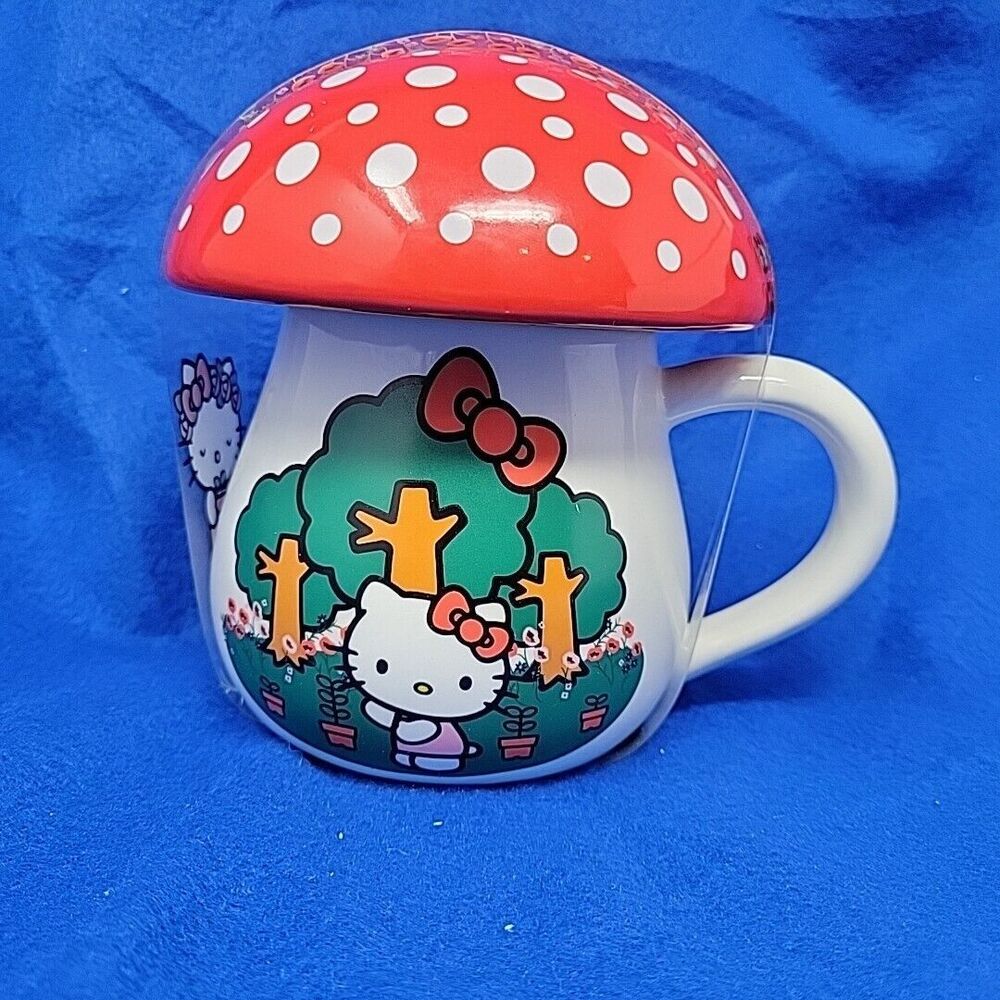 Sanrio Hello Kitty Ceramic Mug Mushroom Sculpted with Lid 16 oz Bioworld NEW